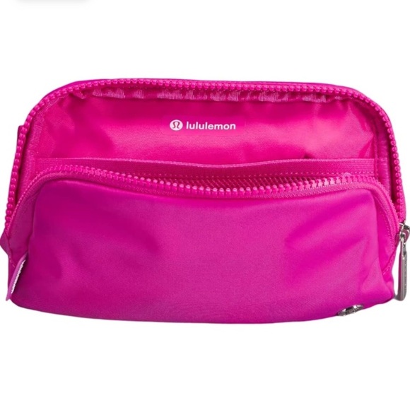Lululemon Everywhere Belt Bag Crossbody 1L - SONIC PINK. - NWT - Picture 7 of 7
